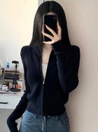 白色毛衣针织开衫外套女2026春秋新款温柔风外穿拉链通勤打底上衣