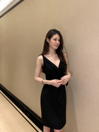 V-Neck Bow-Front Fitted Cocktail Dress - Black
