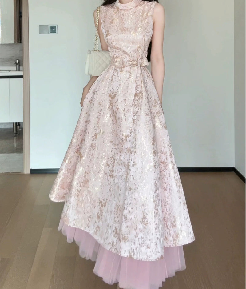 Pink Metallic Jacquard Fit-and-Flare Midi Dress - garment detail