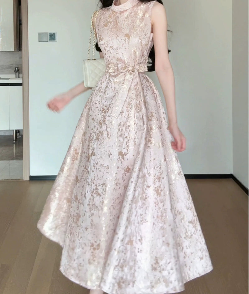 Pink Metallic Jacquard Fit-and-Flare Midi Dress - garment detail