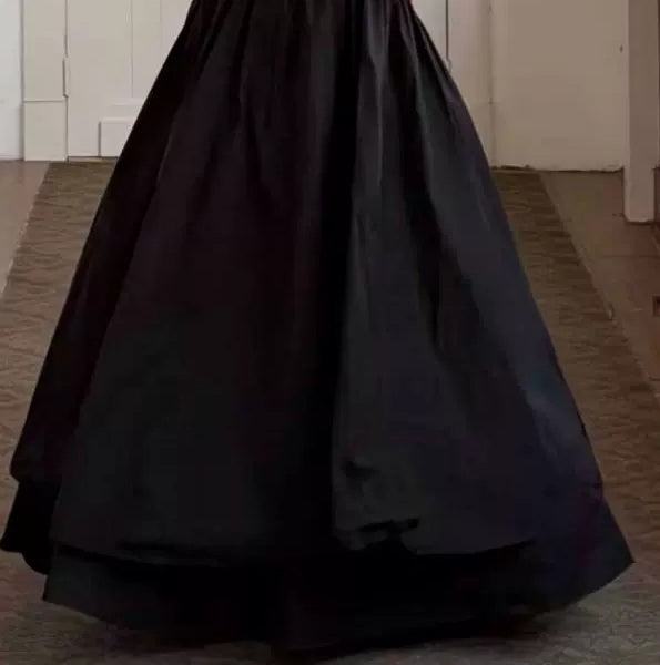 Black Sweetheart Full-Skirt Prom Maxi Dress - garment detail
