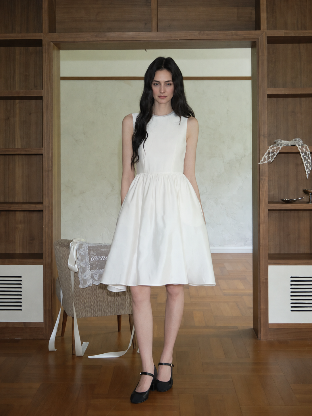Sleeveless Round-Neck A-Line Cocktail Midi Dress - White