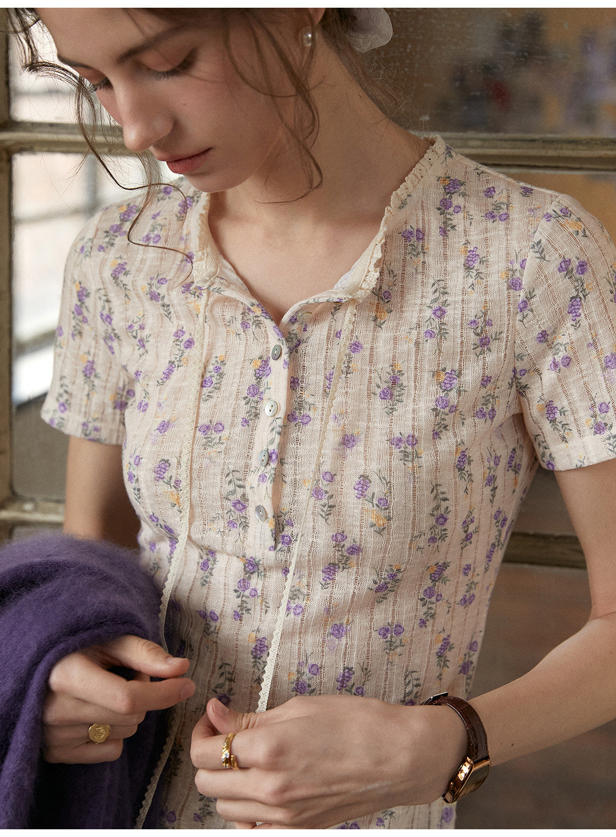 French Retro Textured Floral Knit T-Shirt Women Short Sleeve Lace Trim Neck Top