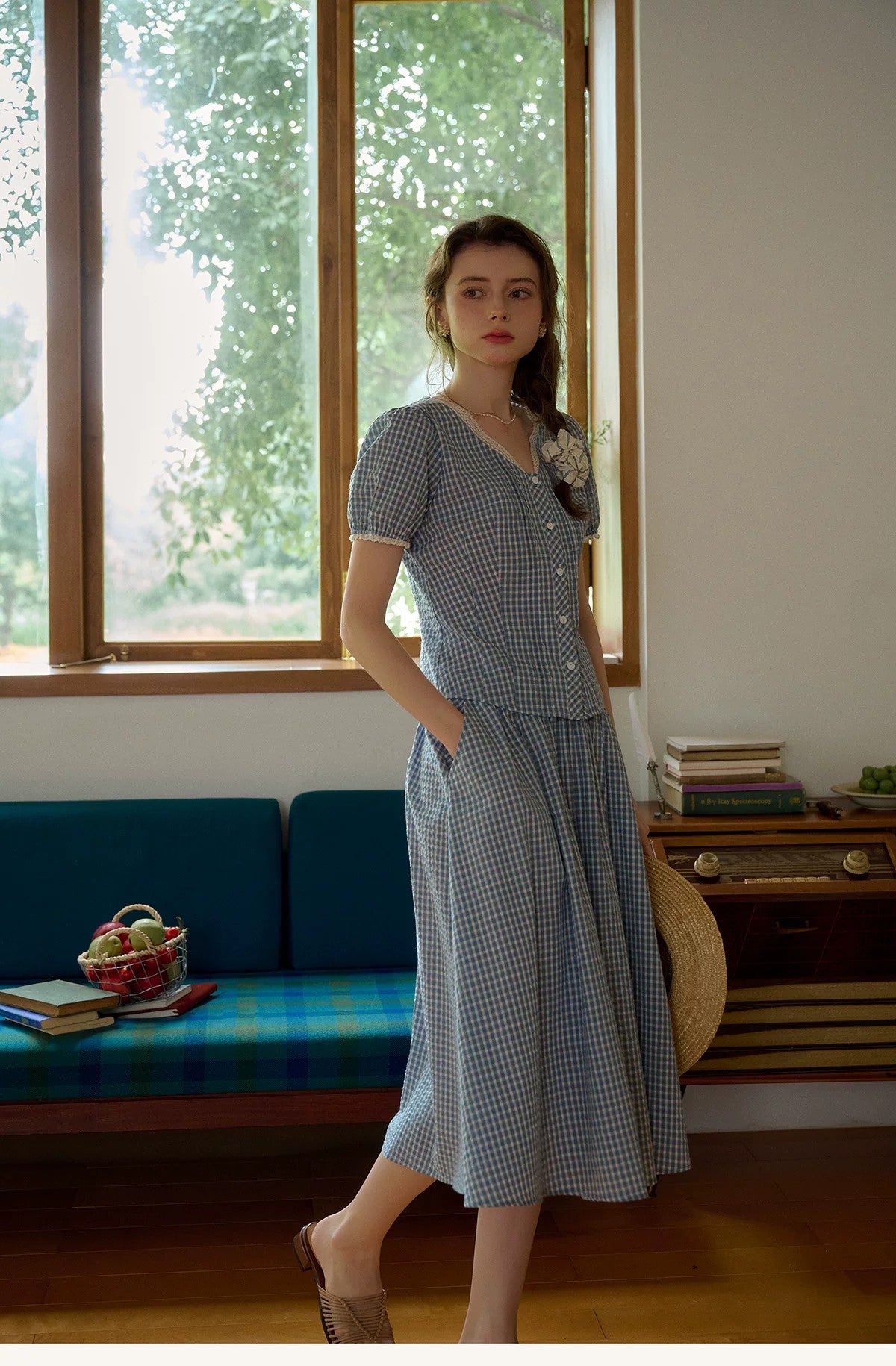 Vintage Commute Women French Elegant V Neck Linen Two Piece Set Matching Cropped Top and Skirt Retro Temperament Outfit Daily Casual Linen Matching Set