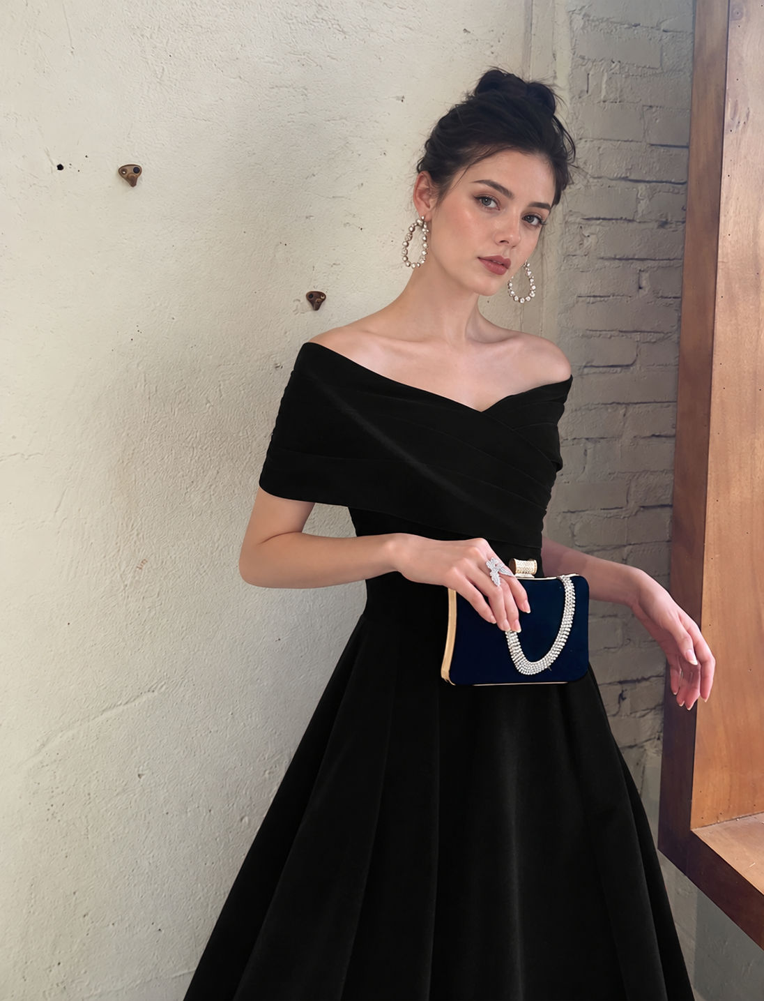 Black Off-Shoulder Velvet Evening Gown - Black