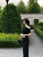 One-Shoulder Ruched Fitted Dress - Black / Long