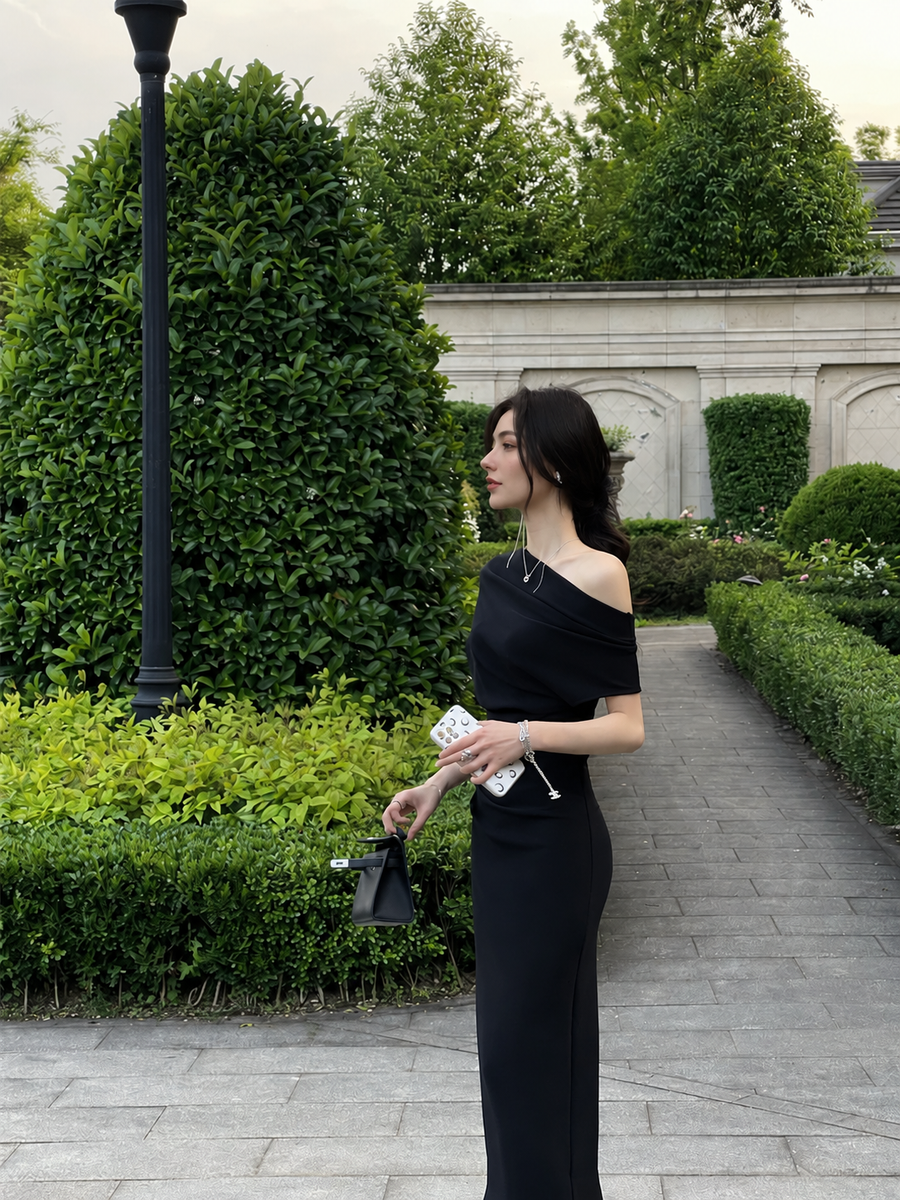 One-Shoulder Ruched Fitted Dress
