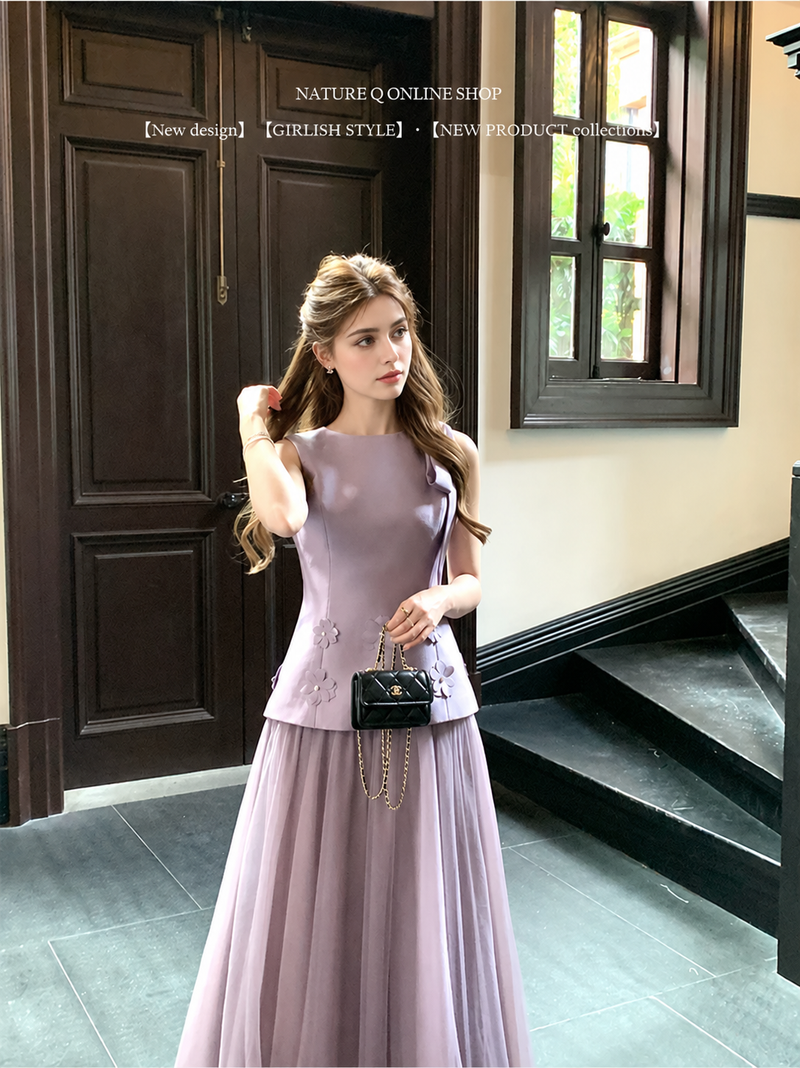 Floral-Applique Sleeveless Tulle Maxi Dress - Lilac