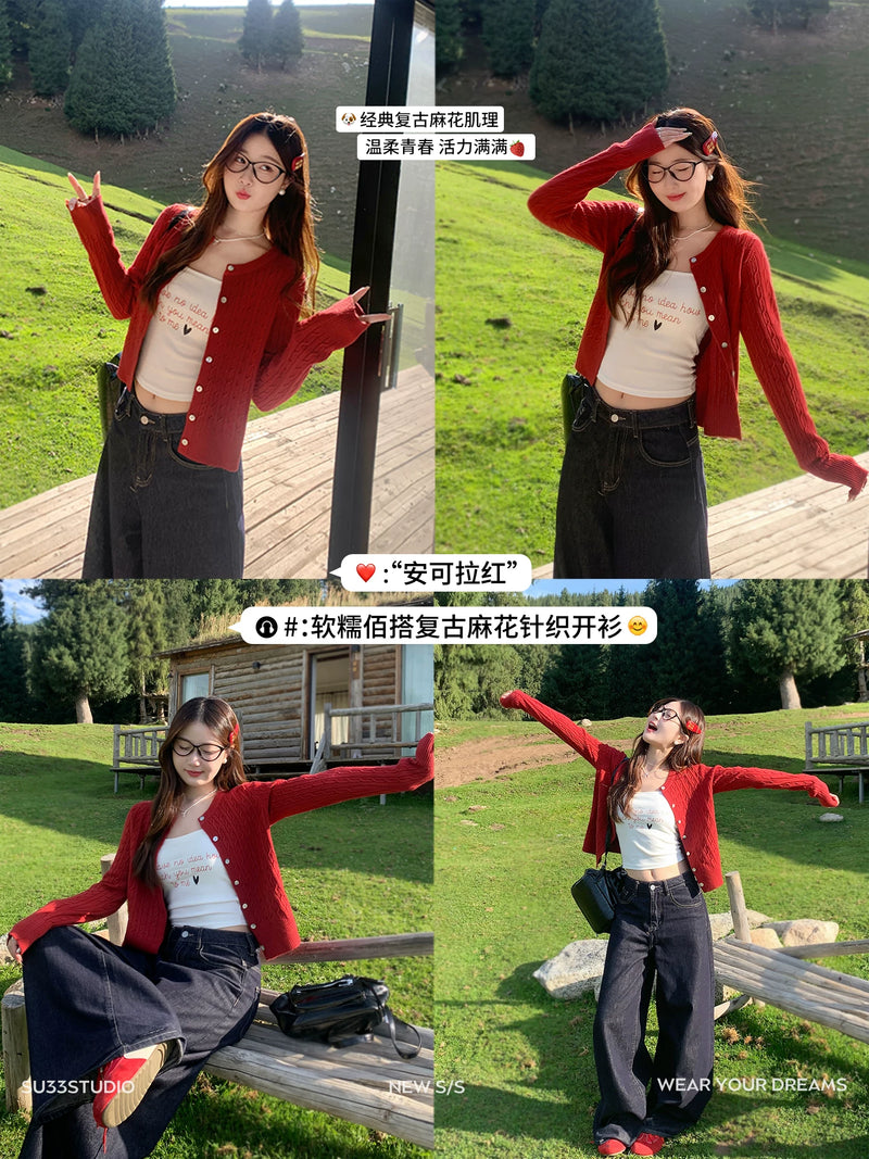苏三三 红色针织开衫女氛围感秋季穿搭麻花复古毛衣外套上衣春秋