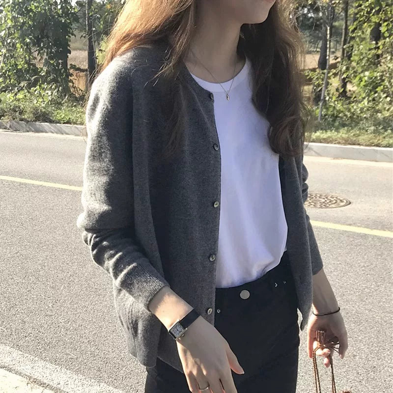 春秋针织衫毛衣开衫女大码胖mm微胖灰色显瘦圆领外搭上衣外套冬季