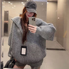 高级感慵懒连帽毛衣外套女秋冬穿搭宽松软糯拉链针织开衫外搭上衣