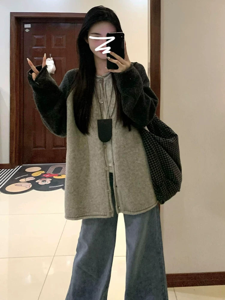 慵懒风灰色长袖开衫毛衣女秋季2026年新款拼接撞色针织衫上衣外套