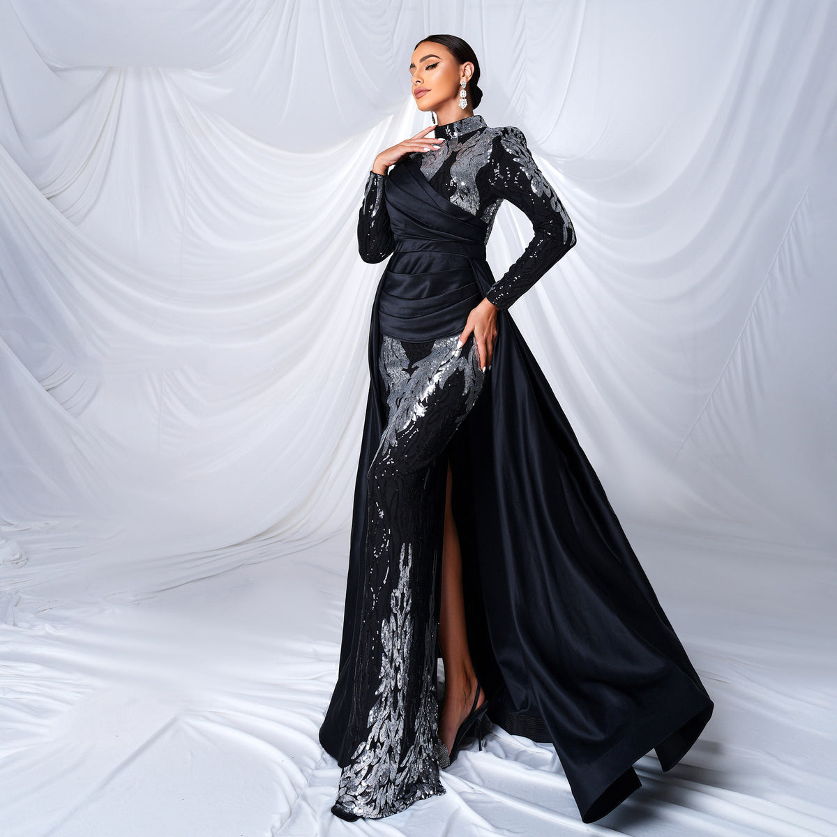 Women's Round-Neck Long-Sleeve Sequin Mermaid Maxi Evening Dress