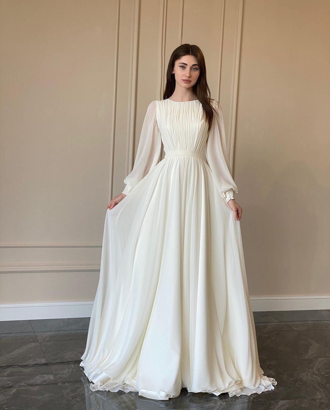 Women's White Double-Layer Chiffon Ball Gown