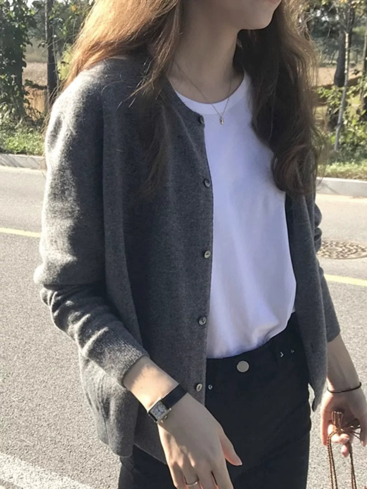 春秋针织衫毛衣开衫女大码胖mm微胖灰色显瘦圆领外搭上衣外套冬季