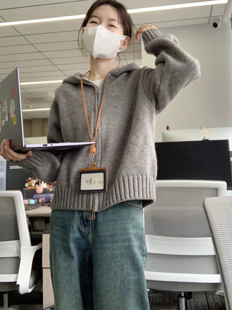 潮牌学生连帽卫衣针织开衫毛衣女秋冬时尚软糯纯色百搭外套上衣厚